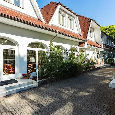 Partvilla فندق Balatonboglár