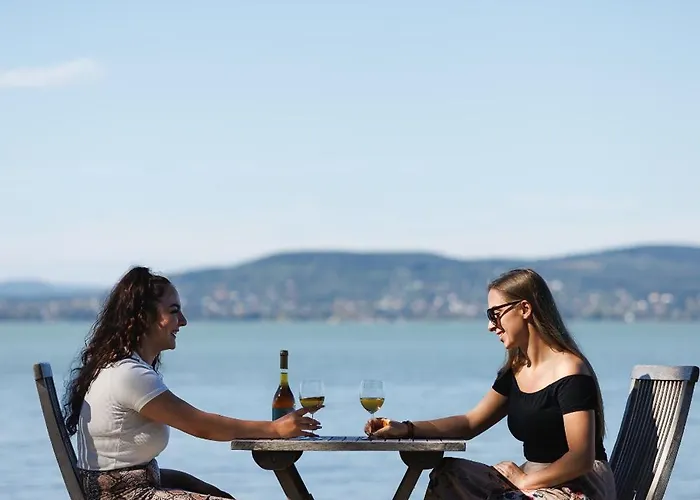 Partvilla Hotel Balatonboglár