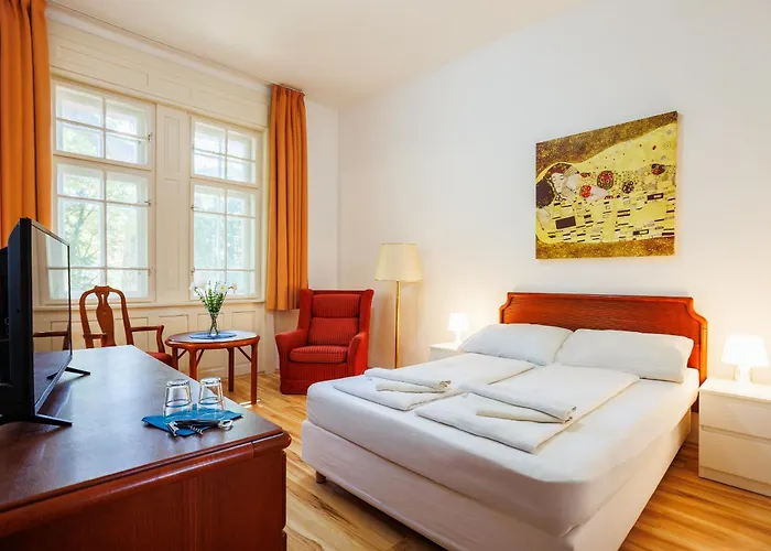 Hotel Partvilla Balatonboglár